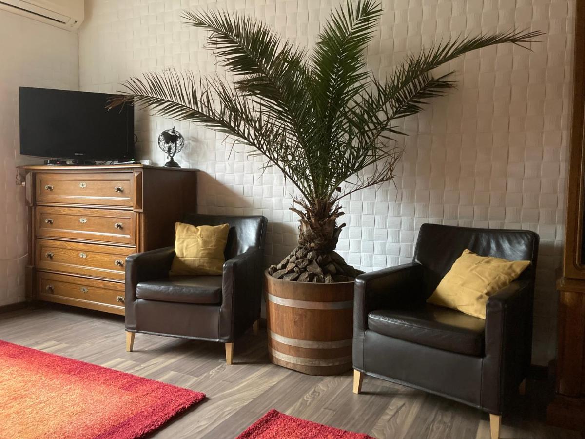 Palmahaz Apartment Будапеща Екстериор снимка