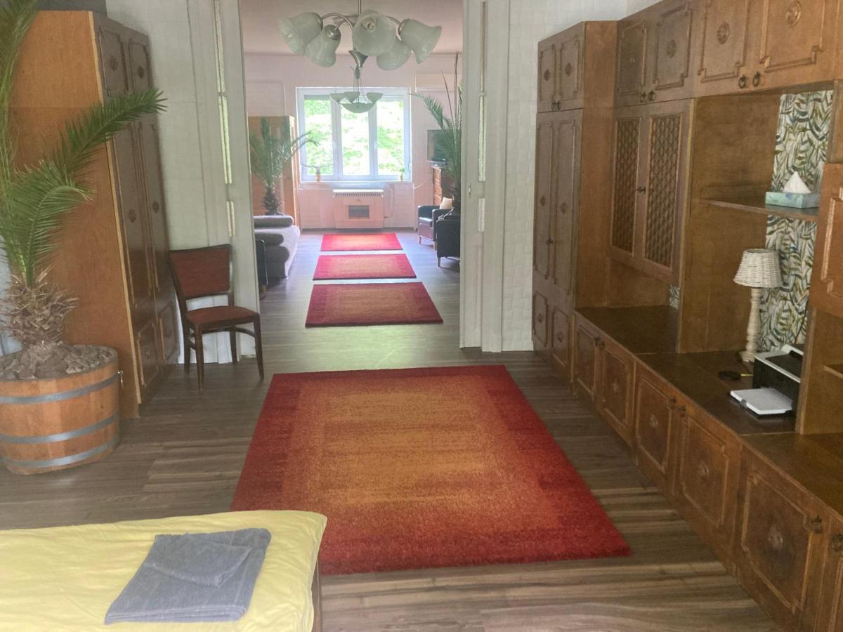 Palmahaz Apartment Будапеща Екстериор снимка